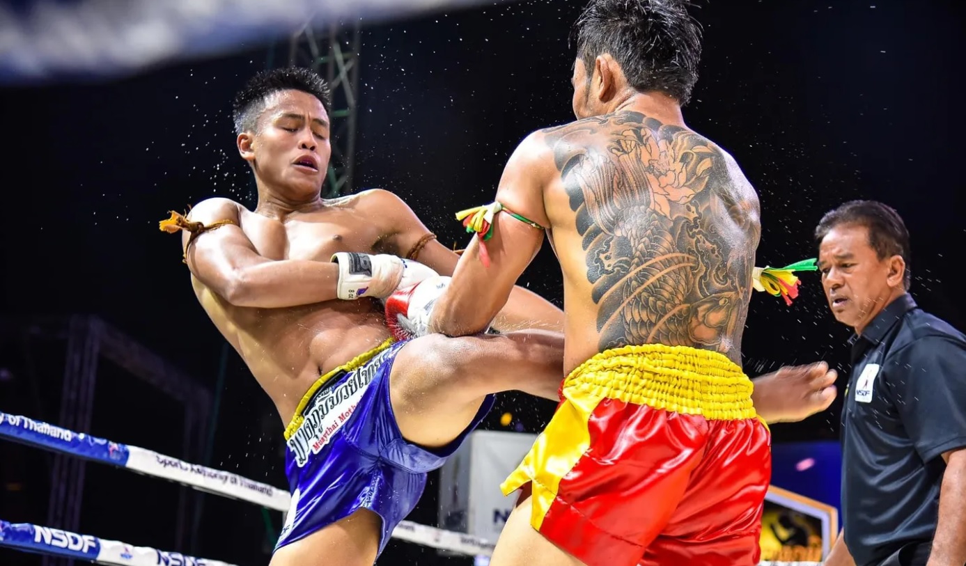 An exciting Muat Thai match