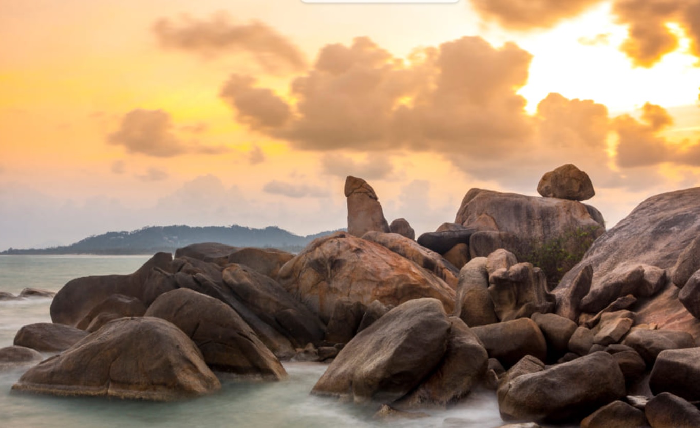 Hin Ta and Hin Yai Rocks in Lamai Beach